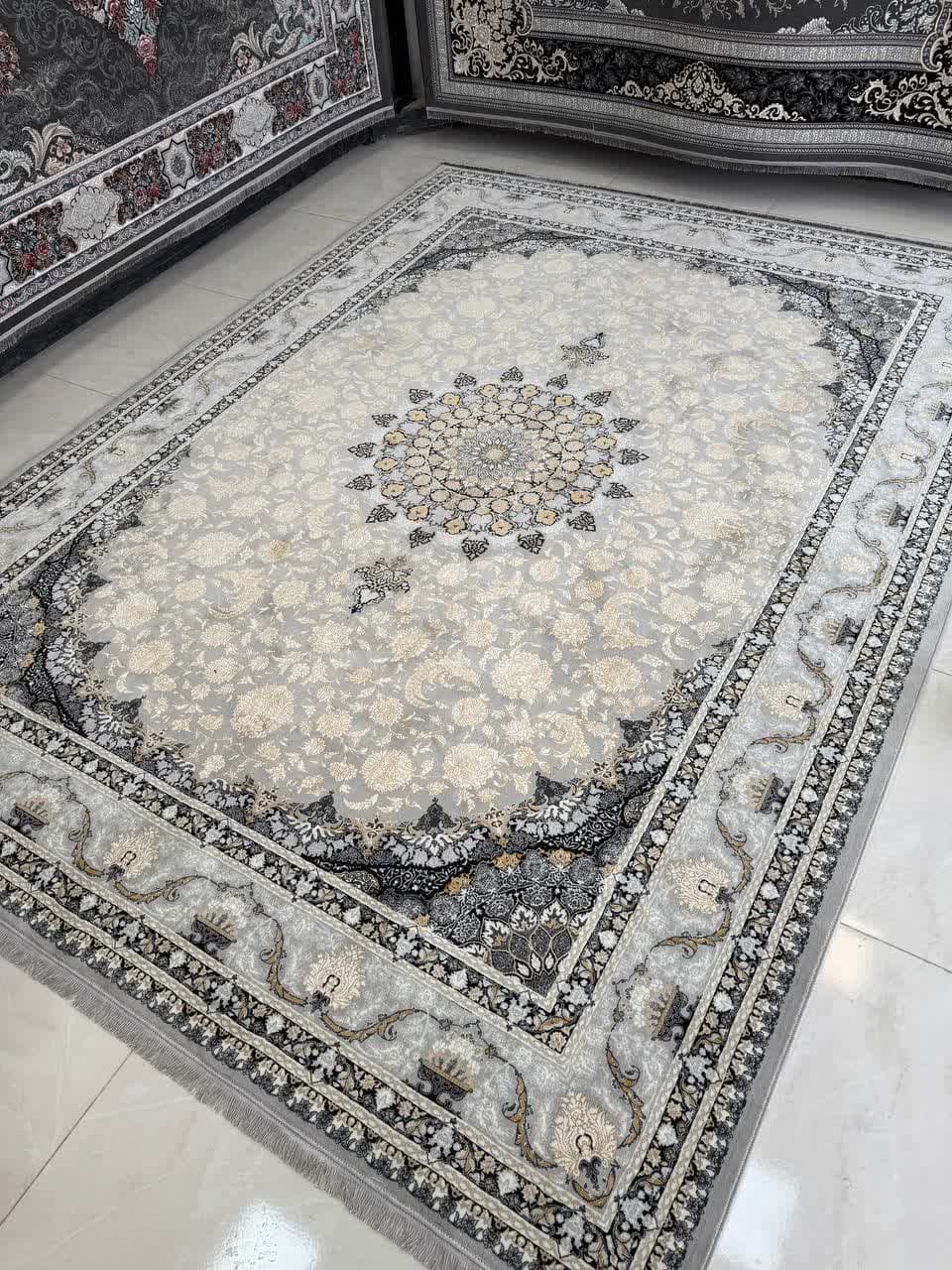 فرش 700 شانه طرح اصفهان